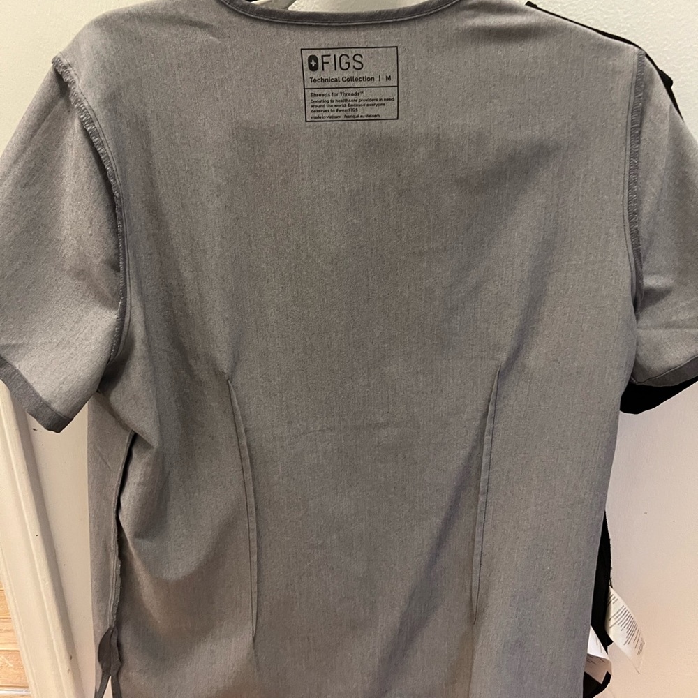 Figs Medium Top and Bottom Combo